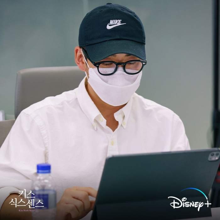 Drama Korea Terbaru Heroes Next Door dengan Yoon Kye Sang