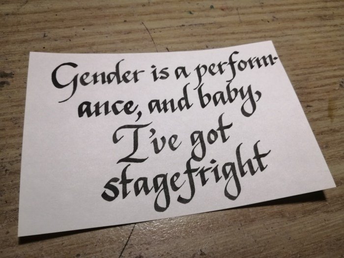 Ironi ”Whip Pink”, Ketertinggalan Hukum, dan Godaan Kenikmatan